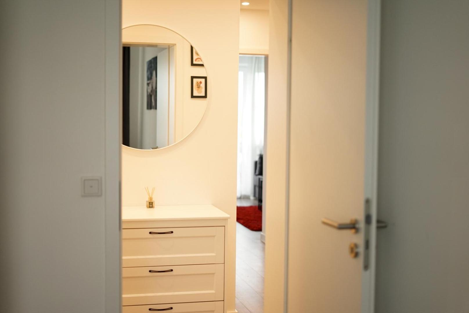 Moeblierte 3-Zimmer-Wohnung Nahe Duesseldorf In Duisburg-Sued Exteriér fotografie