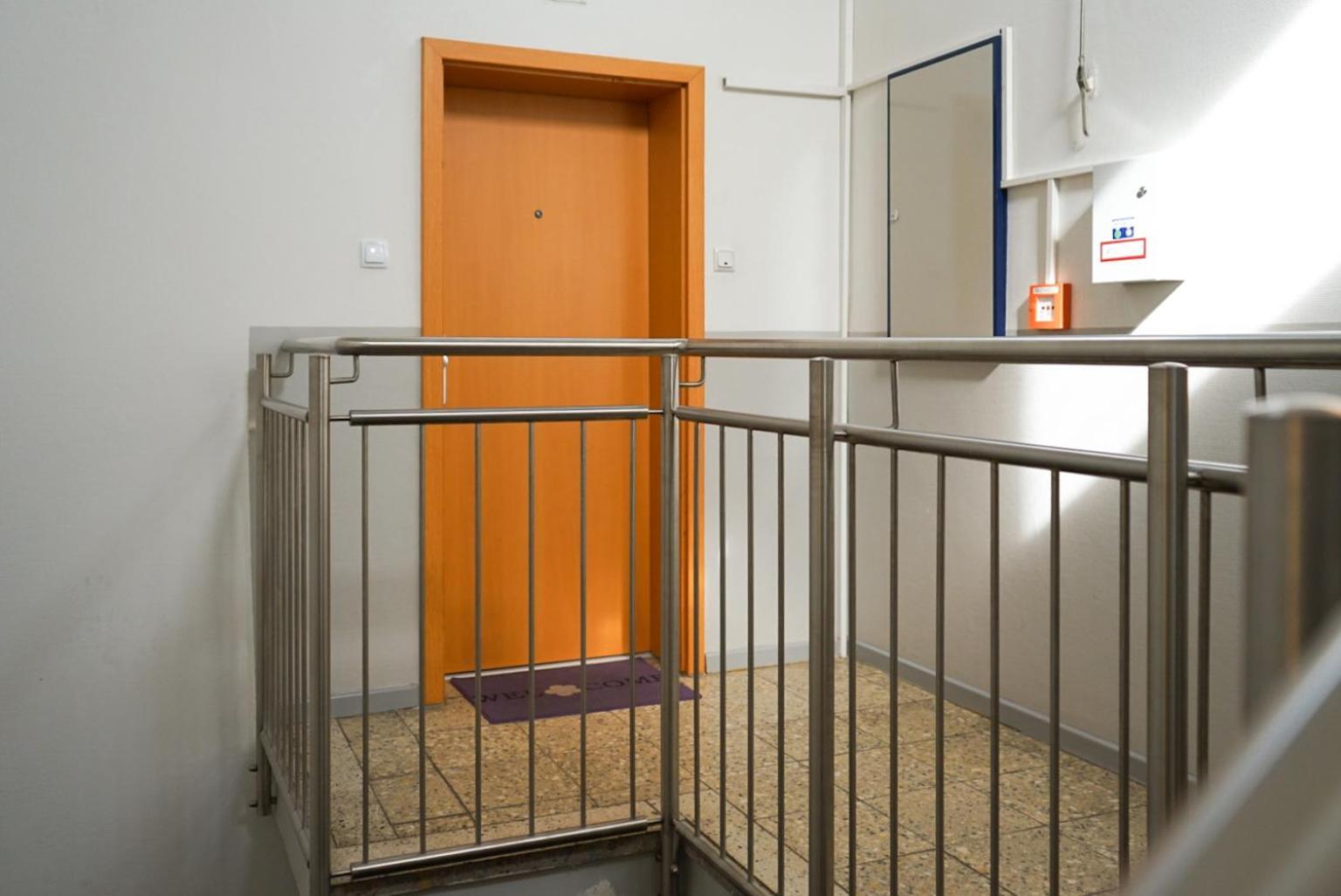 Moeblierte 3-Zimmer-Wohnung Nahe Duesseldorf In Duisburg-Sued Exteriér fotografie