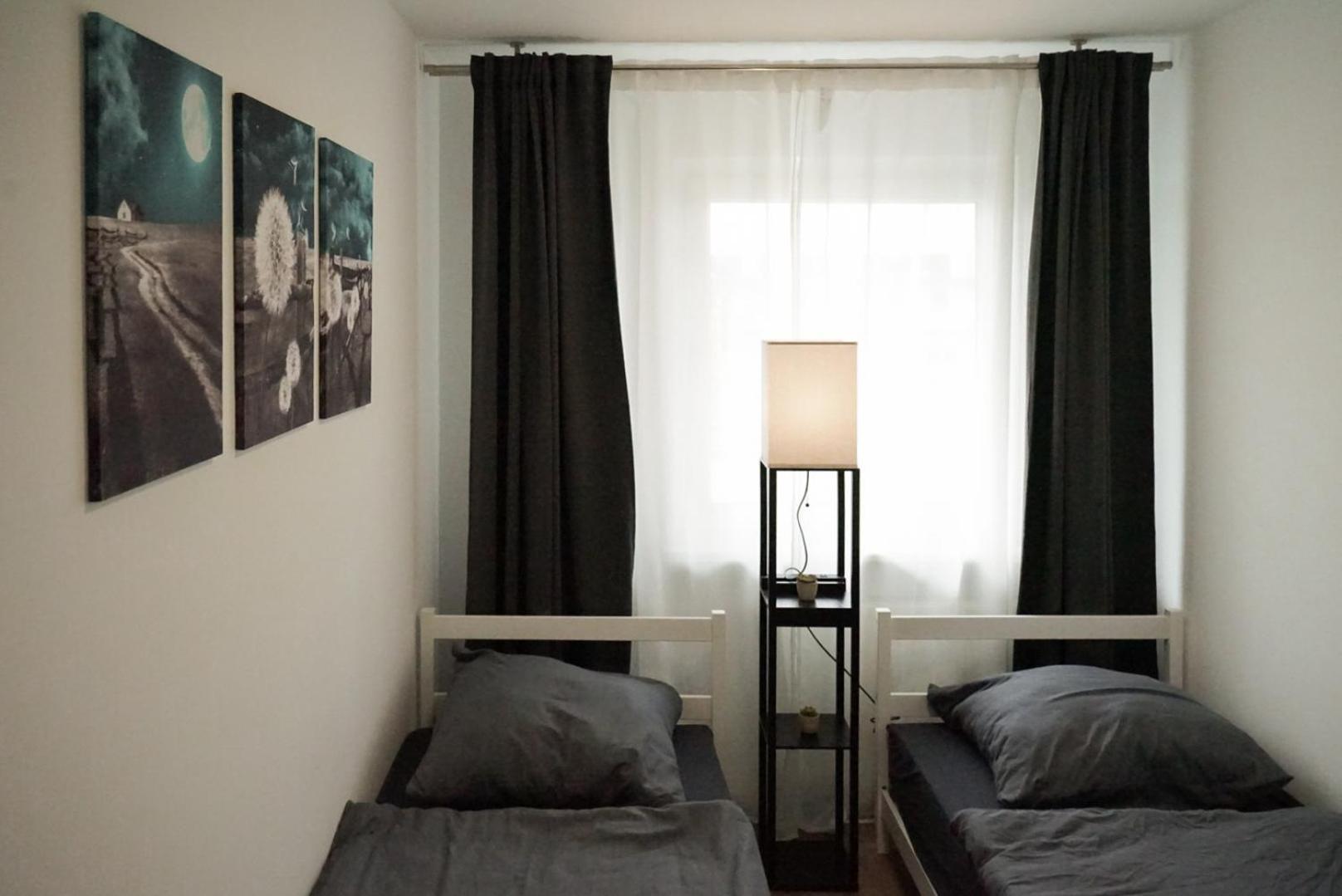 Moeblierte 3-Zimmer-Wohnung Nahe Duesseldorf In Duisburg-Sued Exteriér fotografie