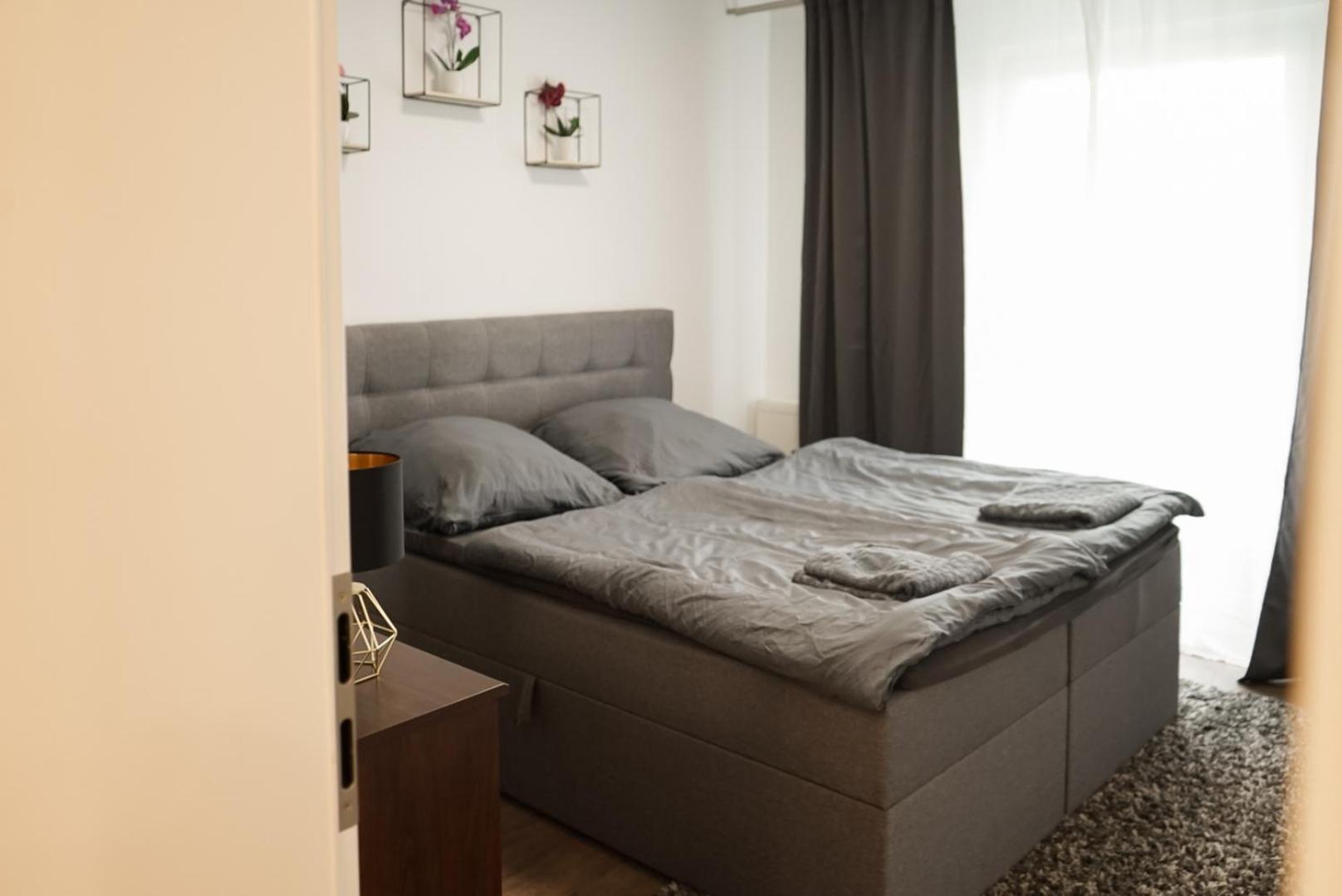 Moeblierte 3-Zimmer-Wohnung Nahe Duesseldorf In Duisburg-Sued Exteriér fotografie